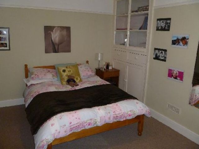  Image of 4 bedroom House Share to rent in Sandling Avenue Horfield Bristol BS7 at Horfield Bristol Horfield, BS7 0HT